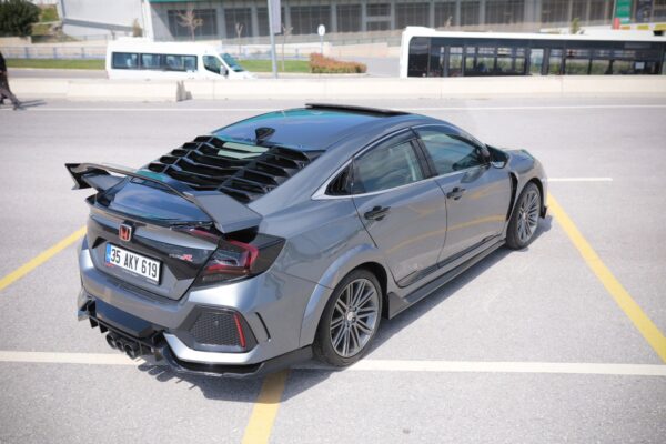 HONDA CIVIC FC5 2016-2019 OMURGA LED STOP SMOKE - Görsel 5