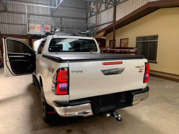 HILUX REVO 2016+ LED STOP SMOKE - Görsel 3