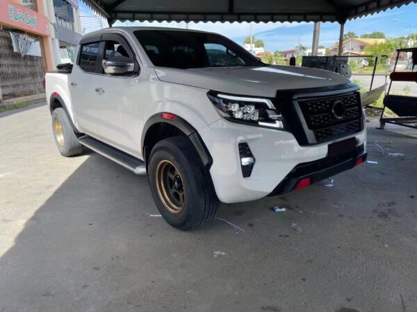 NAVARA 2015+ NP300 IÇIN UYUMLU 2022 FACELIFT BODY KIT - Görsel 2
