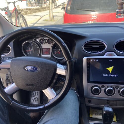 FORD FOCUS ANALOG ANDROİD MULTİMEDYA 4-32 8 ÇEK. CARPLAY- QLED EKRAN- AHD GERİ GÖRÜŞ KAMERASI 3 AMFİ ÇIKIŞLI PRO CİHAZ