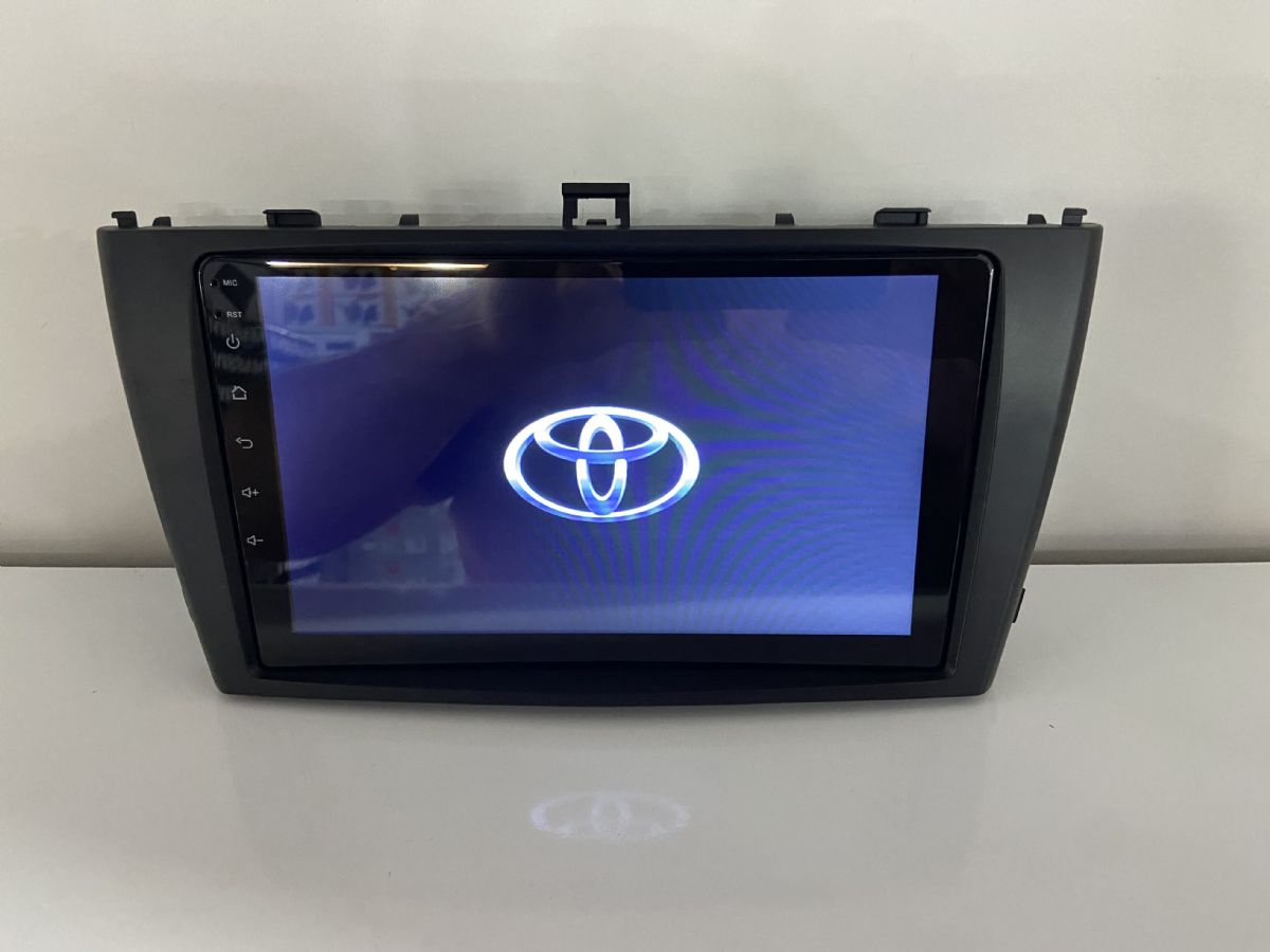 TOYOTA AVENSİS 2008-2015 ANDROİD MULTİMEDYA 4-32 8 ÇEK. CARPLAY- QLED EKRAN- AHD GERİ GÖRÜŞ KAMERASI 3 AMFİ ÇIKIŞLI PRO CİHAZ