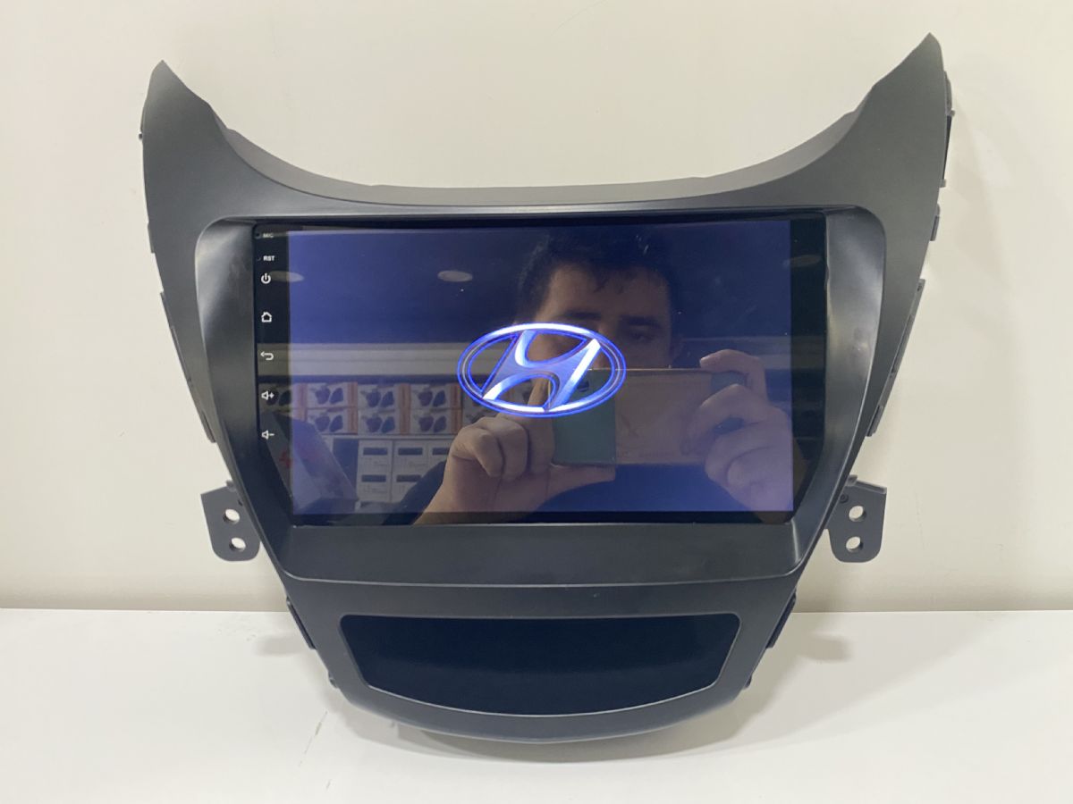 HYUNDAİ ELANTRA 2014 ANDROİD MULTİMEDYA 4-32 8 ÇEK. CARPLAY- QLED EKRAN- AHD GERİ GÖRÜŞ KAMERASI 3 AMFİ ÇIKIŞLI PRO CİHAZ