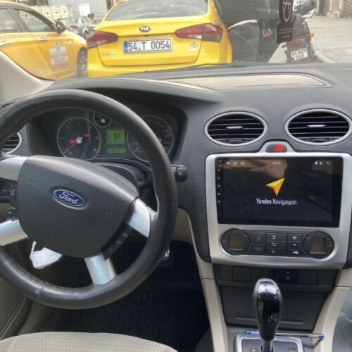 FORD FOCUS DİJİTAL  ANDROİD MULTİMEDYA 4-32 8 ÇEK. CARPLAY- QLED EKRAN- AHD GERİ GÖRÜŞ KAMERASI 3 AMFİ ÇIKIŞLI PRO CİHAZ