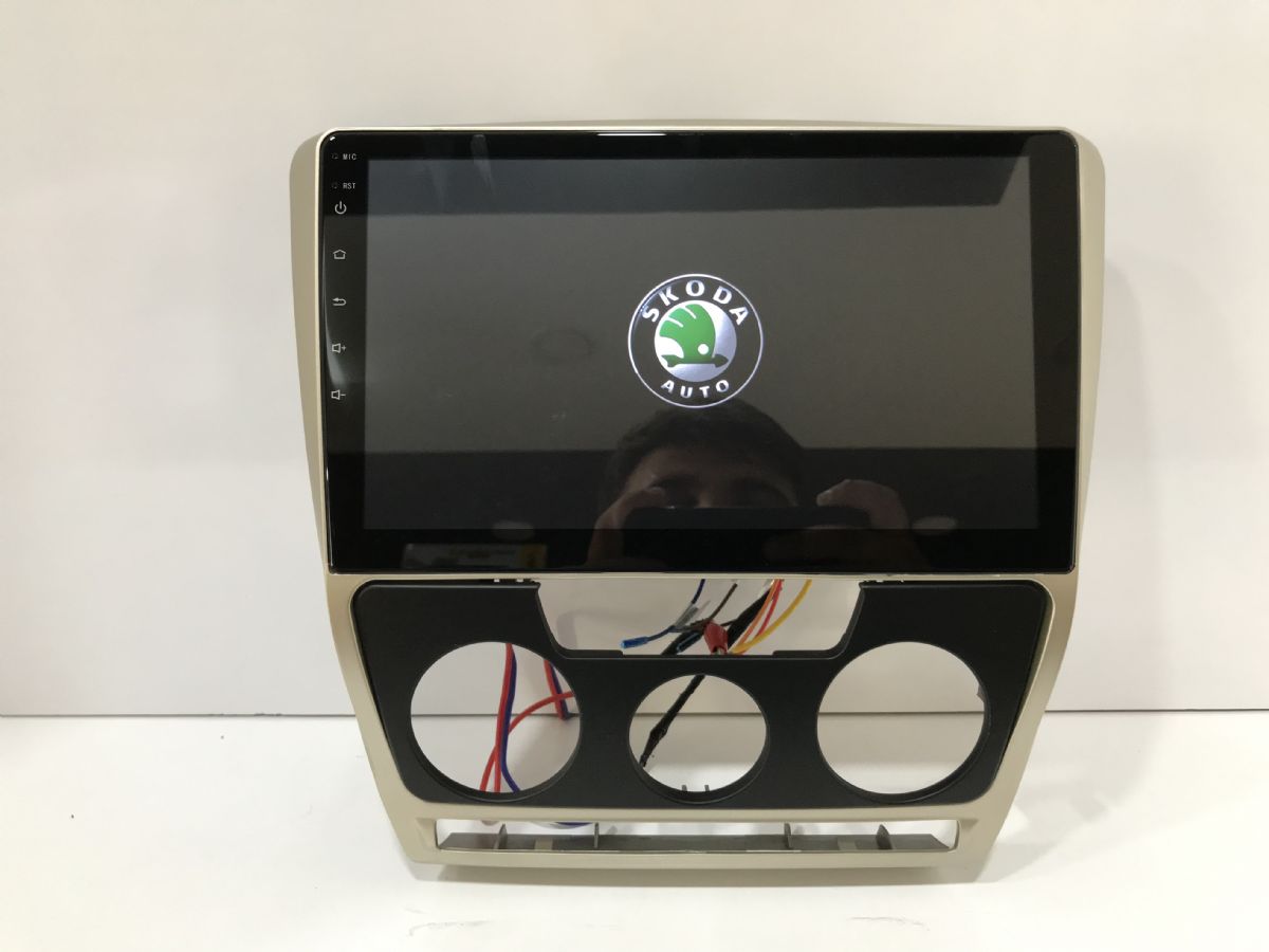 SKODA ESKİ OCTAVİA ANDROİD MULTİMEDYA 4-32 8 ÇEK. CARPLAY- QLED EKRAN- AHD GERİ GÖRÜŞ KAMERASI 3 AMFİ ÇIKIŞLI PRO CİHAZ - Görsel 2