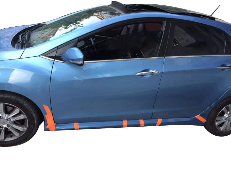 Hyundai i30 (2011-2016) Custom Yan Marşpiyel Seti (Plastik) - Görsel 3